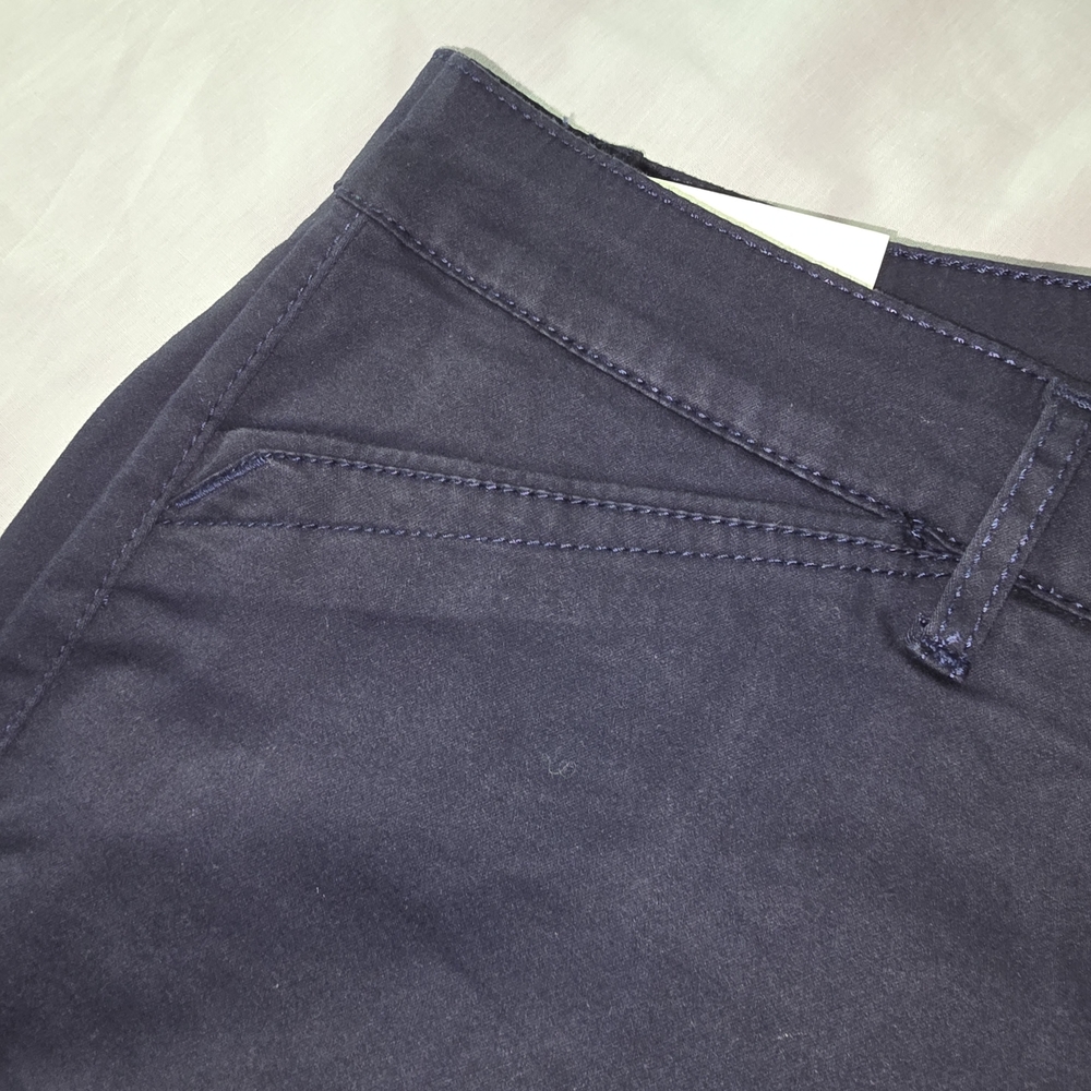 NWT - GLORIA VANDERBILT -  Khaki Unltd Anita Straight - Womans Casual Pants - Picture 3 of 7